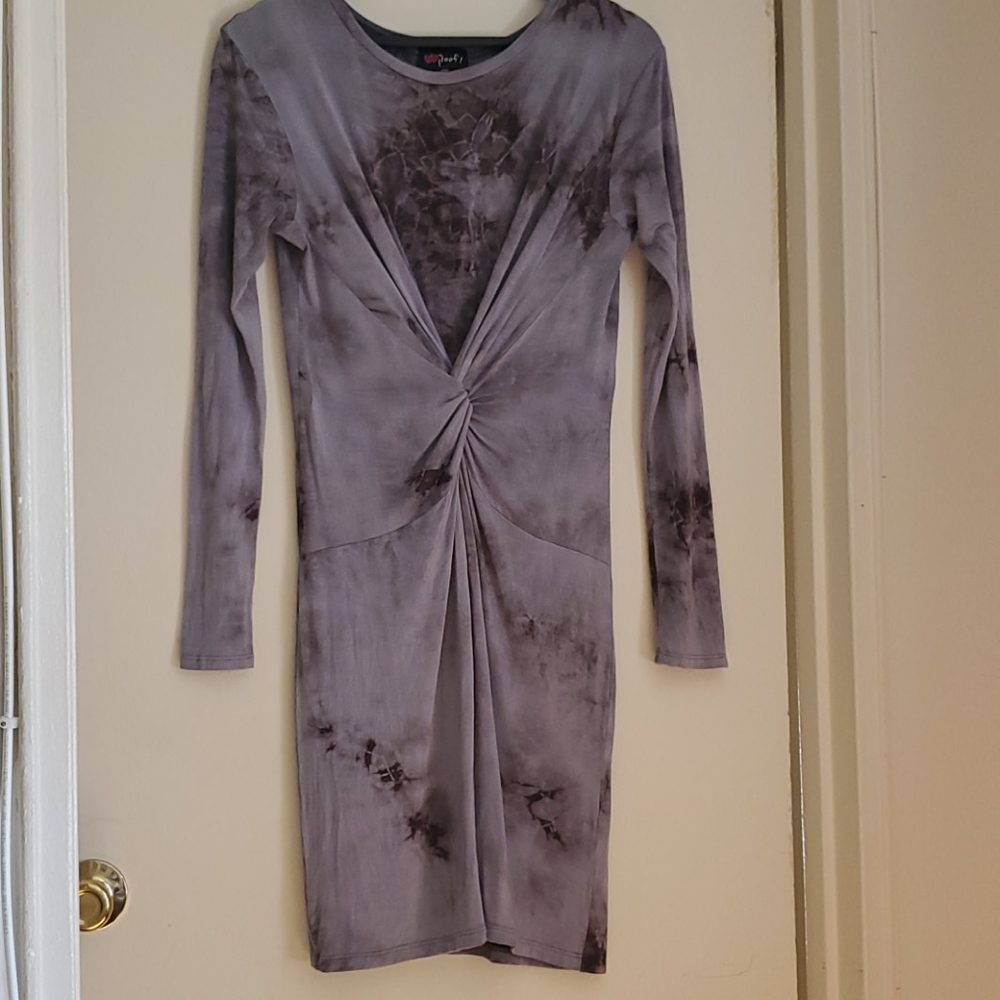 Long sleev dress